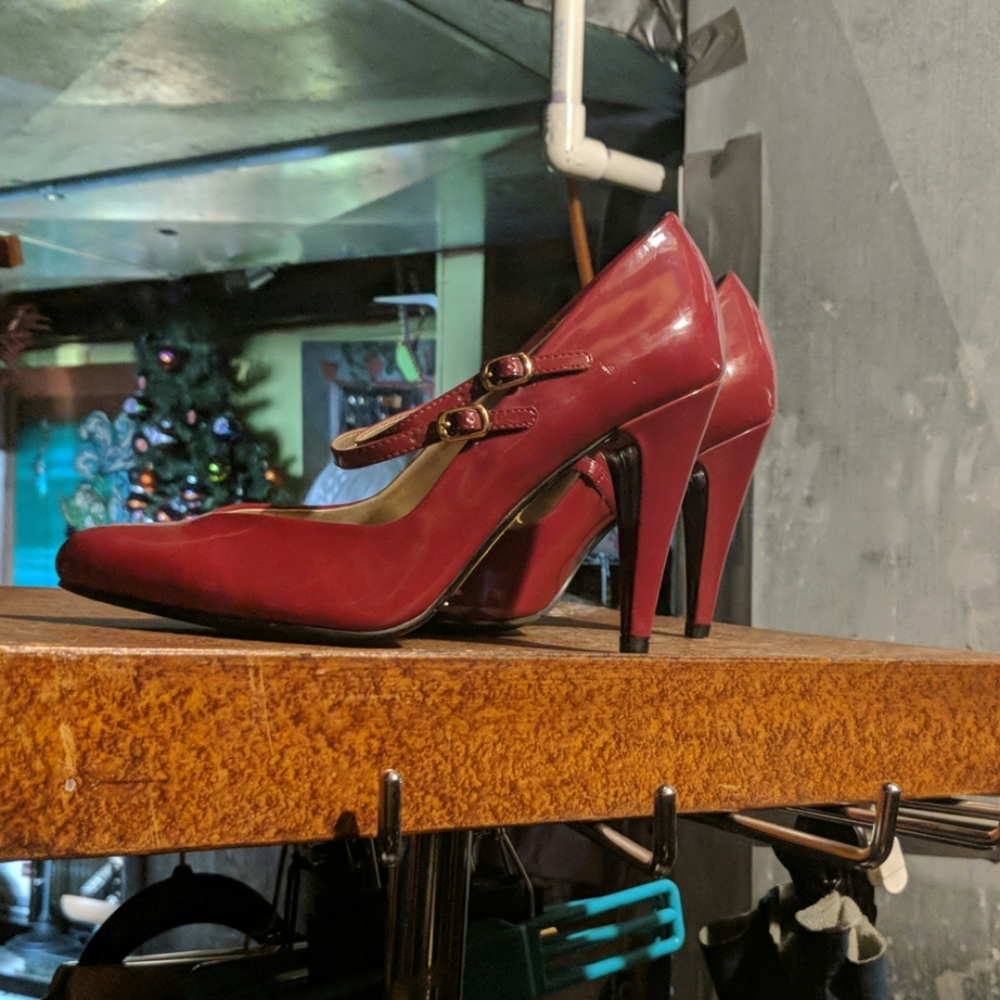 Burgendy Steve madden